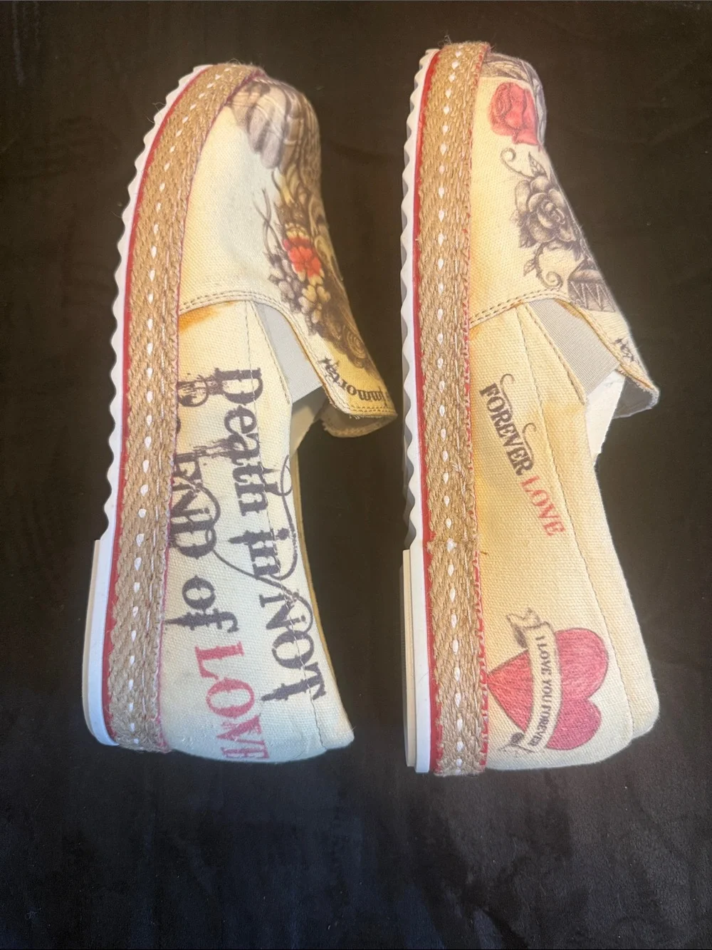 Goby FOREVER LOVE Day of the Dead Skull Canvas Espadrilles with Red Accents NWOT